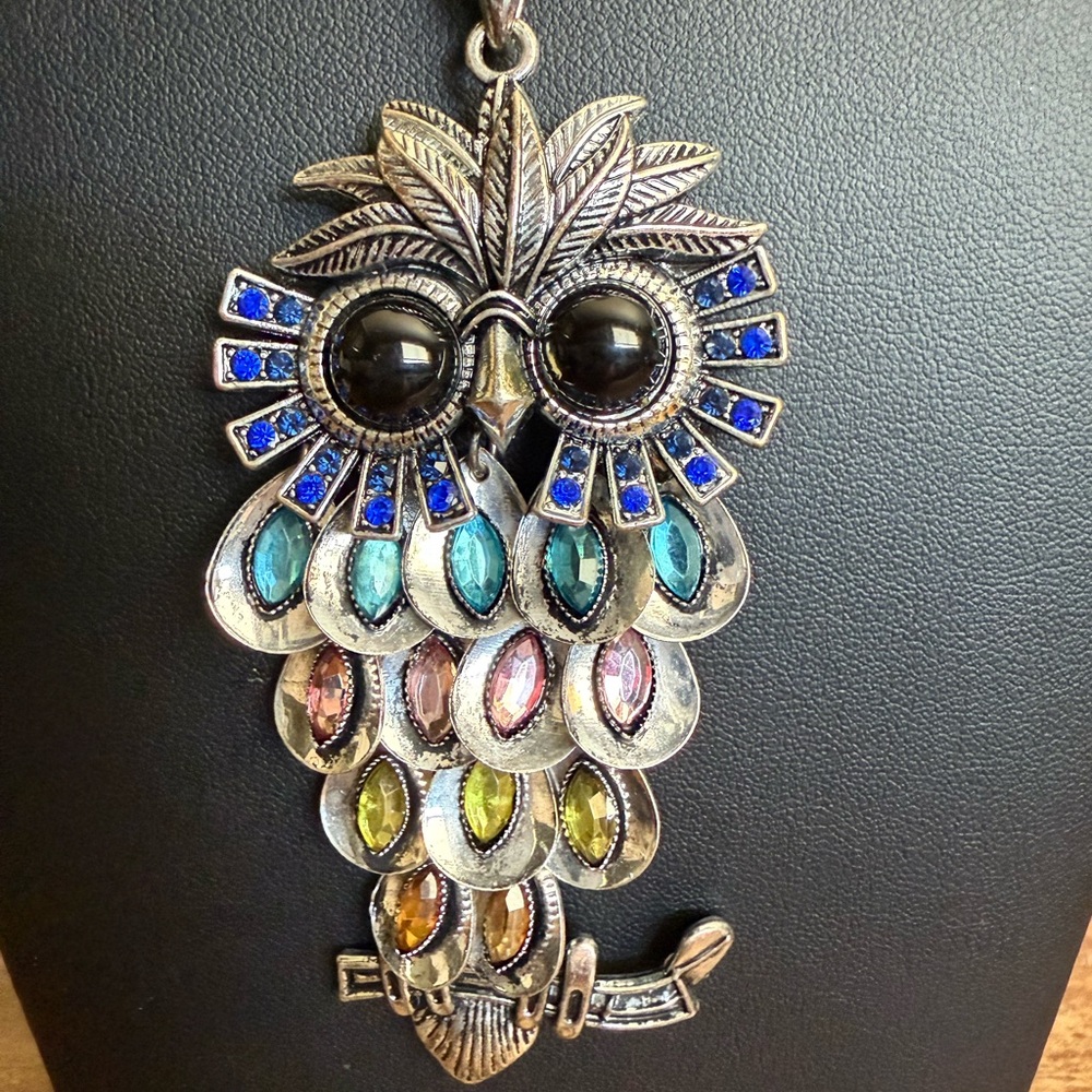 Colorful Owl Pendant Necklace - Picture 4 of 7